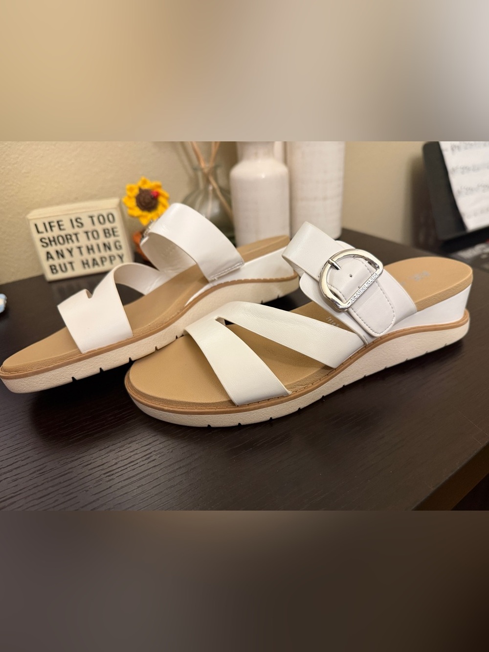 Anne Klein White Lalasa Wedge Sandals Womens Size 8 (Excellent Condition)